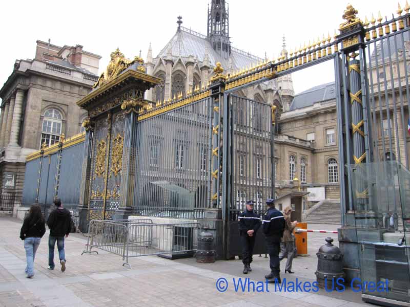 French Police Guarding National Landmarks in Paris